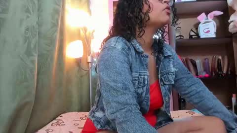 Snapshot of iriss_25 chatting on February 15, 10:55 am iris online show from February 15, 10:55 am