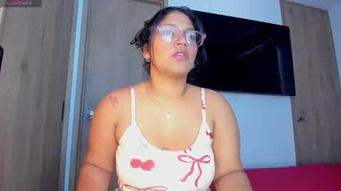 Snapshot of iriss_25 chatting on June 16, 11:02 am iris online show from June 16, 11:02 am