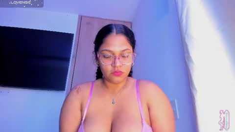 Snapshot of iriss_25 chatting on August 3, 11:26 am iris online show from August 3, 11:26 am