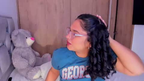 Snapshot of iriss_25 chatting on August 6, 11:34 am iris online show from August 6, 11:34 am