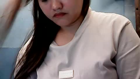 Snapshot of irisshinn chatting on July 12, 7:27 pm irisshinn online show from July 12, 7:27 pm