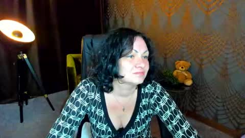Iris online show from June 11, 1:05 am