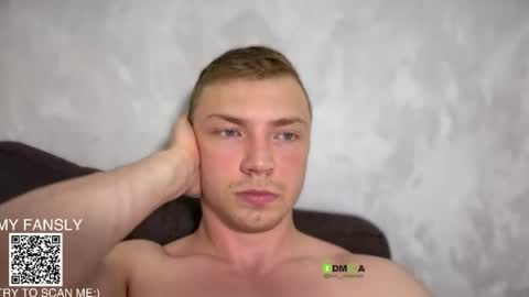 Snapshot of iron__chapman chatting on July 16, 10:16 pm Iron online show from July 16, 10:16 pm