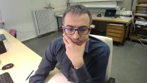 Snapshot of ironchrome chatting on February 6, 10:29 am IronChrome online show from February 6, 10:29 am