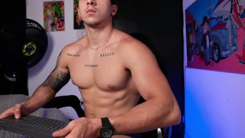 Snapshot of ironflex1 chatting on May 26, 8:05 pm Jake online show from May 26, 8:05 pm
