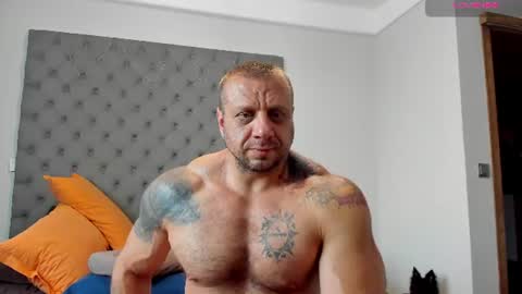 Snapshot of ironhulk22 chatting on July 4, 3:18 pm ironhulk22 online show from July 4, 3:18 pm