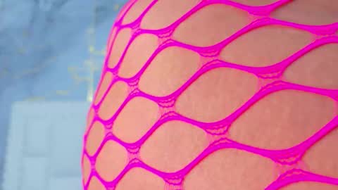 Sandy  online show from November 2, 11:56 am