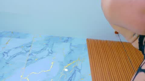 Sandy  online show from November 20, 12:16 pm