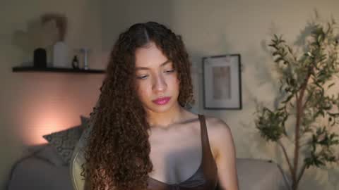 isa_____ online show from July 26, 11:11 pm