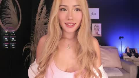 Isa Cortes  online show from May 1, 4:33 pm