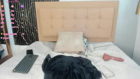 Snapshot of isa_cute_1 chatting on May 16, 7:34 pm ISABELLA online show from May 16, 7:34 pm