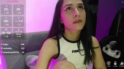 Snapshot of isa_hall chatting on June 17, 10:54 pm Isabella Hall online show from June 17, 10:54 pm