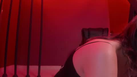 Isabella online show from March 6, 2:51 pm