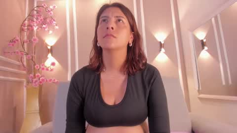 Isabella online show from October 12, 12:15 pm