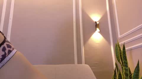 Snapshot of isa_kis_1 chatting on June 25, 12:20 pm Isabella online show from June 25, 12:20 pm
