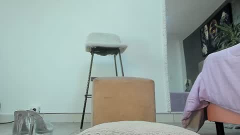 Snapshot of isa_lancaster chatting on July 23, 1:58 am Isa Lancaster online show from July 23, 1:58 am