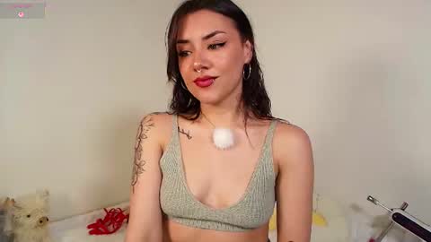 Snapshot of isa_laurentt chatting on July 10, 5:59 pm Isabella Laurentt online show from July 10, 5:59 pm