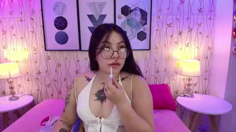 Snapshot of isa_reel chatting on January 12, 8:36 am ISA online show from January 12, 8:36 am