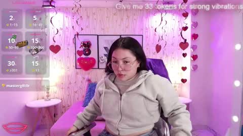 Snapshot of isa_reel chatting on February 18, 9:21 am ISA online show from February 18, 9:21 am