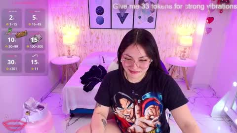 Snapshot of isa_reel chatting on March 11, 12:22 am ISA online show from March 11, 12:22 am