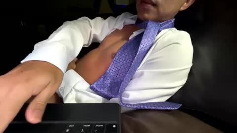 Snapshot of isaac_akamu chatting on January 13, 12:32 pm isaac_akamu online show from January 13, 12:32 pm