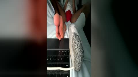 Snapshot of isaac_akamu chatting on June 27, 11:43 pm isaac_akamu online show from June 27, 11:43 pm