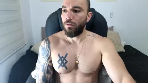 Isaac carter online show from November 2, 11:01 am