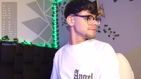 Isaac Saenz. online show from December 5, 11:07 pm