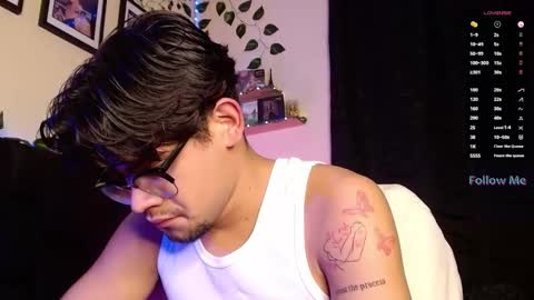 Isaac Saenz. online show from February 17, 11:31 pm