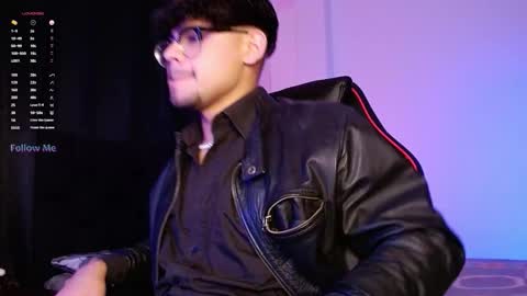 Isaac Saenz. online show from October 28, 11:07 pm