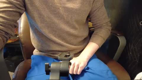 Snapshot of isaac_sheffield chatting on December 26, 2:05 pm isaac online show from December 26, 2:05 pm