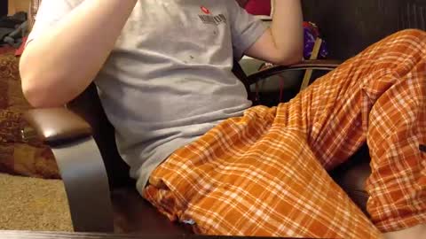 Snapshot of isaac_sheffield chatting on January 5, 11:22 pm isaac online show from January 5, 11:22 pm