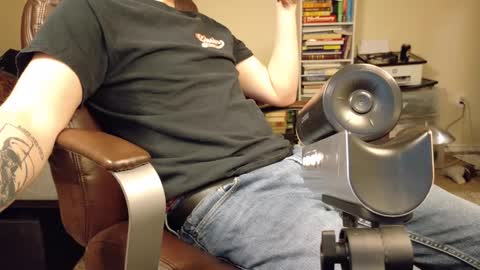 Snapshot of isaac_sheffield chatting on January 18, 8:10 am isaac online show from January 18, 8:10 am