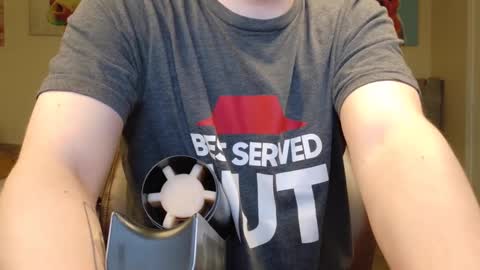 Snapshot of isaac_sheffield chatting on February 10, 4:41 am isaac online show from February 10, 4:41 am