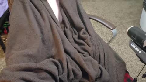 Snapshot of isaac_sheffield chatting on February 17, 9:24 am isaac online show from February 17, 9:24 am