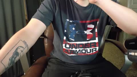 Snapshot of isaac_sheffield chatting on September 13, 12:43 am isaac online show from September 13, 12:43 am