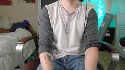 Snapshot of isaac_sheffield chatting on September 23, 10:02 pm isaac online show from September 23, 10:02 pm