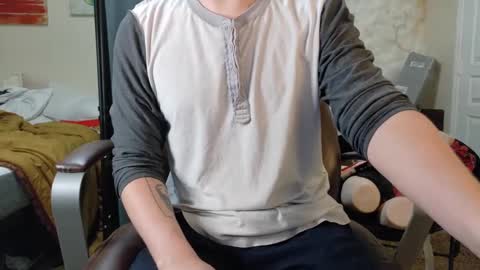 Snapshot of isaac_sheffield chatting on September 30, 3:33 am isaac online show from September 30, 3:33 am