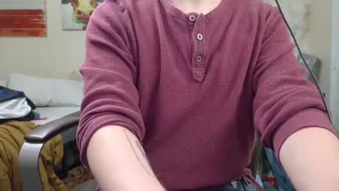 Snapshot of isaac_sheffield chatting on October 7, 11:51 am isaac online show from October 7, 11:51 am