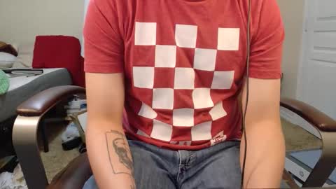 Snapshot of isaac_sheffield chatting on November 19, 3:50 am isaac online show from November 19, 3:50 am