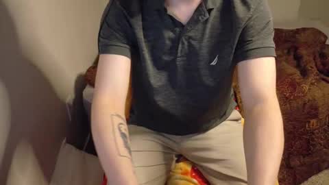 Snapshot of isaac_sheffield chatting on November 27, 6:10 pm isaac online show from November 27, 6:10 pm