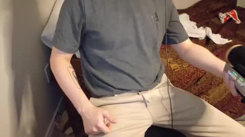 Snapshot of isaac_sheffield chatting on November 29, 6:55 pm isaac online show from November 29, 6:55 pm