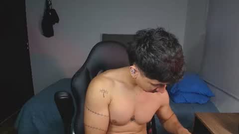muscle isaac online show from July 11, 1:41 am