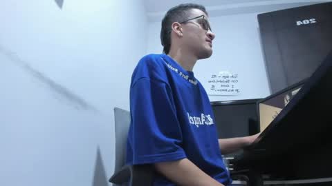 Isaac online show from June 20, 3:53 am