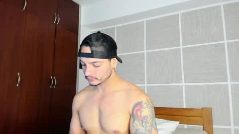 Snapshot of isaacsuarez chatting on May 11, 11:38 am Isaac Surez online show from May 11, 11:38 am
