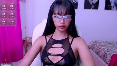 Snapshot of isabel_bailey chatting on July 7, 8:13 pm isabel online show from July 7, 8:13 pm