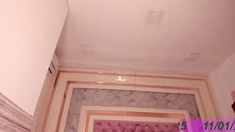 Snapshot of isabel_escorcia chatting on January 11, 8:11 am Isabel online show from January 11, 8:11 am