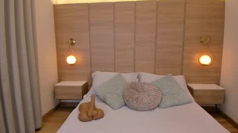 Isa online show from November 6, 3:07 am