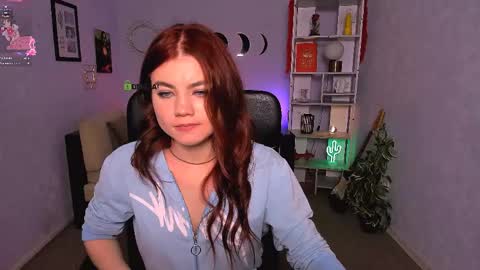 Snapshot of isabel_wave chatting on May 26, 7:10 pm isabel online show from May 26, 7:10 pm