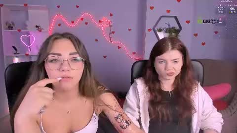Snapshot of isabel_wave chatting on June 17, 7:04 pm isabel online show from June 17, 7:04 pm